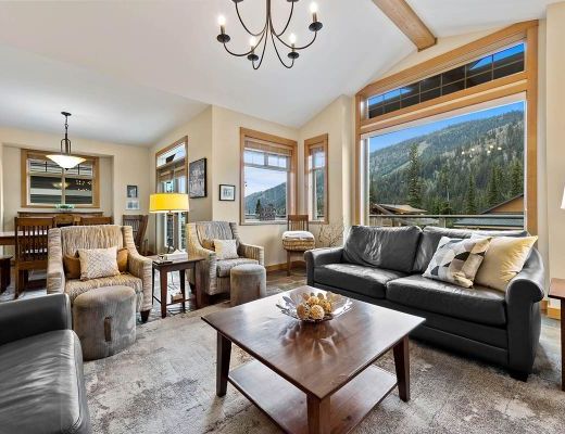 Fairways Drive White Pines - 4 Bdrm HT - Sun Peaks (TM 15)