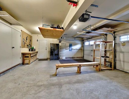 Fairways Drive White Pines - 4 Bdrm HT - Sun Peaks (TM 15)