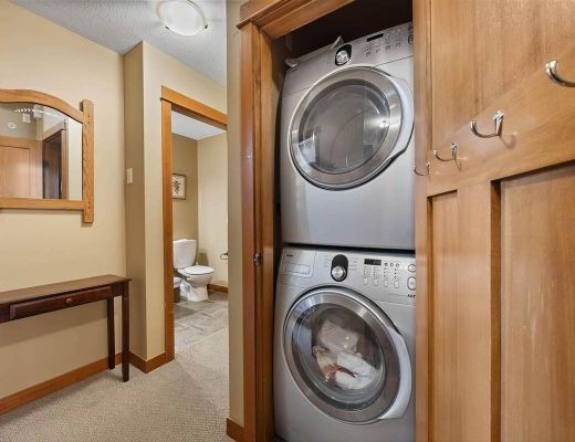Settlers Crossing #28 - 2 Bdrm HT - Sun Peaks (TM)