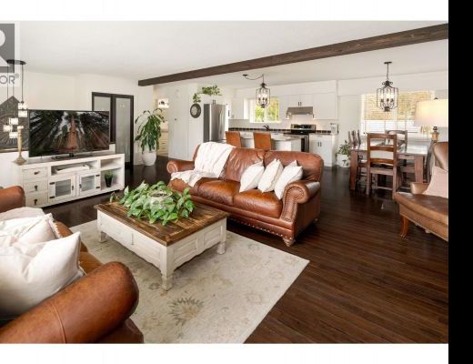 Modern Lakestroll - 3 Bedroom - Kelowna