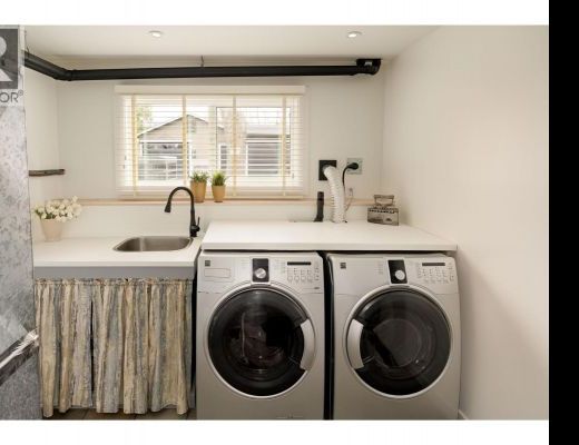 Modern Lakestroll - 3 Bedroom - Kelowna