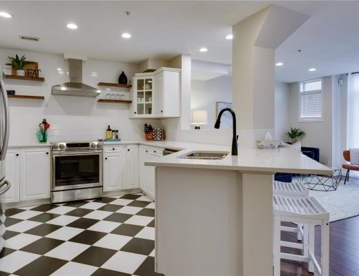 Discovery Bay Resort #243 - 3 Bdrm - Kelowna (CVH)
