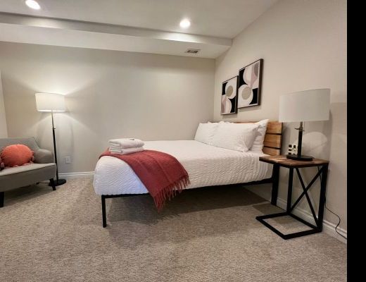 Discovery Bay Resort #243 - 3 Bdrm - Kelowna (CVH)