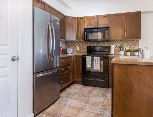 Playa del Sol #518 - 2 Bdrm + Den Lakeside - Kelowna