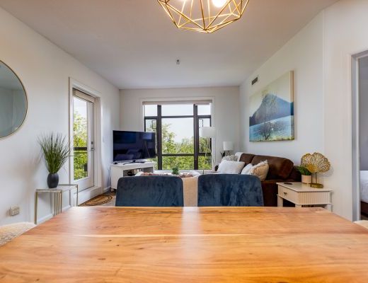 Playa del Sol #518 - 2 Bdrm + Den Lakeside - Kelowna