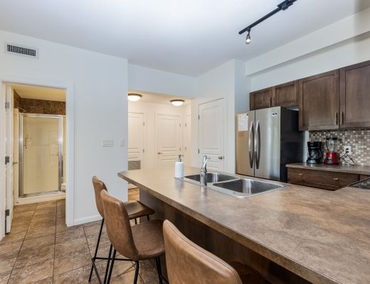 Playa del Sol #518 - 2 Bdrm + Den Lakeside - Kelowna
