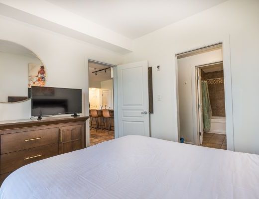 Playa del Sol #518 - 2 Bdrm + Den Lakeside - Kelowna
