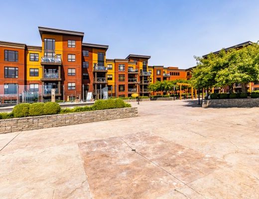 Playa del Sol #518 - 2 Bdrm + Den Lakeside - Kelowna
