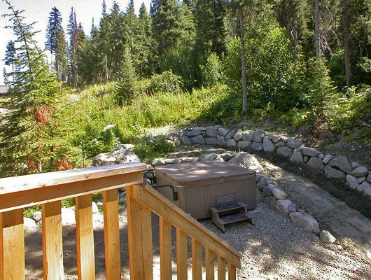 Kluane Creek Chalet - 4 Bdrm HT - Sun Peaks
