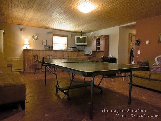 Shari's Chalet In Snowpines - 2 Bdrm + Loft HT - Big White