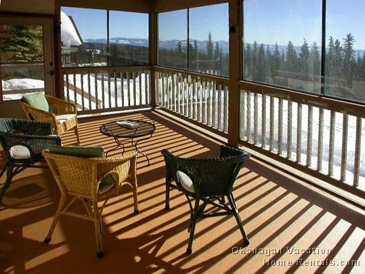 Shari's Chalet In Snowpines - 2 Bdrm + Loft HT - Big White
