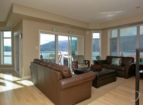 Sunset Waterfront Resort - #1007 - 2 Bdrm + Den - Kelowna