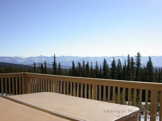 Shari's Chalet In Snowpines - 2 Bdrm + Loft HT - Big White