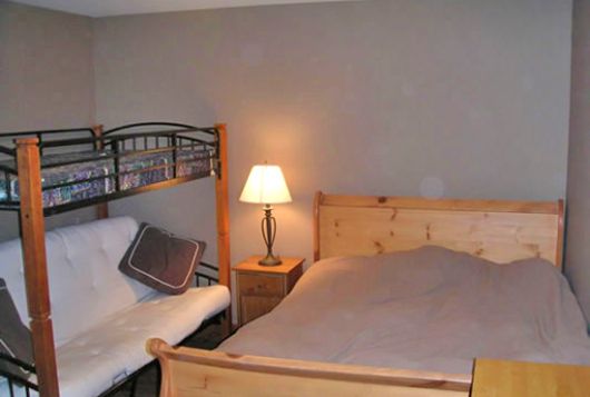 Peak 2 Creek Lodge - 5 Bdrm HT - Sun Peaks