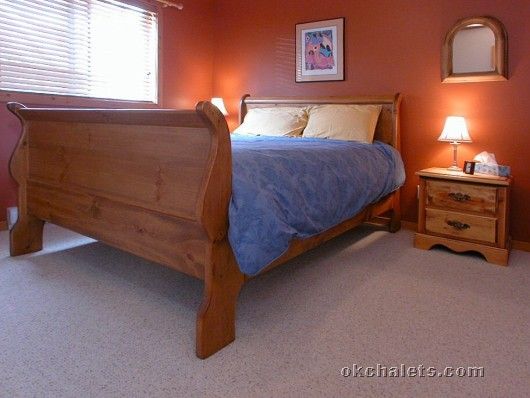 Shari's Chalet In Snowpines - 2 Bdrm + Loft HT - Big White