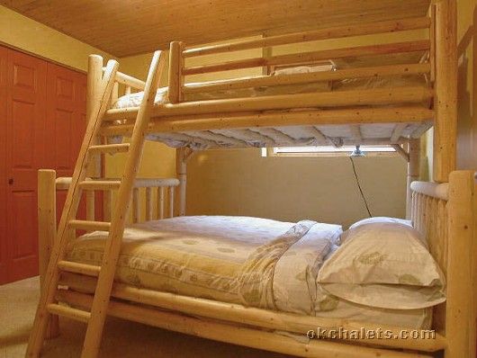 Shari's Chalet In Snowpines - 2 Bdrm + Loft HT - Big White