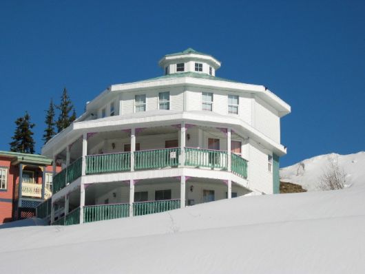 Melville Main - 3 Bdrm (P) - Silver Star