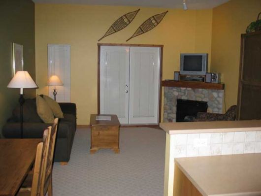 Creekside #313 Wildwood - Studio - Silver Star