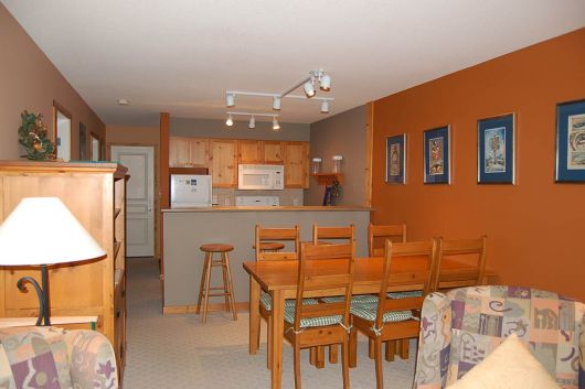 Creekside #209 Wintergreen - 2 Bdrm - Silver Star