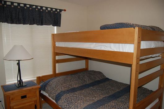 Creekside #209 Wintergreen - 2 Bdrm - Silver Star