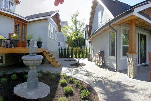 Lawrence Court - Lane House - 3 Bdrm - Kelowna