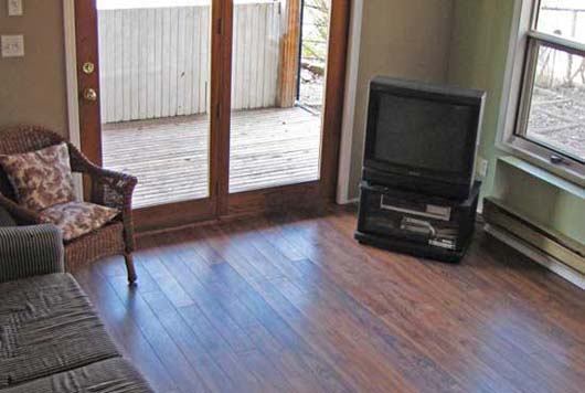 Comfort Lakehouse - 4 Bdrm - Kelowna