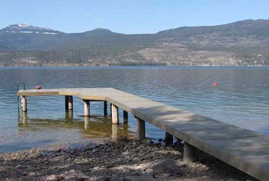 Comfort Lakehouse - 4 Bdrm - Kelowna