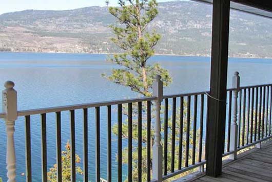 Comfort Lakehouse - 4 Bdrm - Kelowna