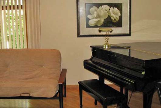 Beachfront Bay - 3 Bdrm - Summerland