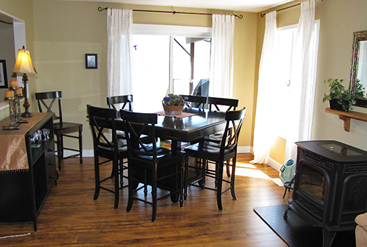 Lakefront On The Bluff - 3 Bdrm - West Kelowna