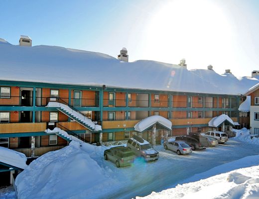 Chateau On The Ridge #404 - 4 Bdrm + Loft - Big White