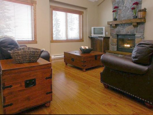 Snowy Creek #4 - 2 Bdrm + Loft HT - Big White