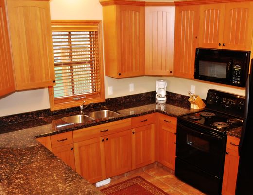 Trails Edge #12 - 2 Bdrm + Den HT - Sun Peaks