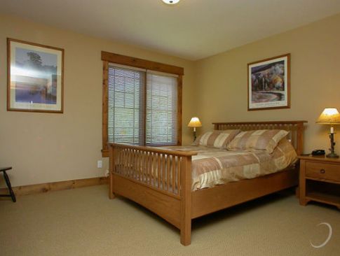 Fairway Cabin #6 - 2 Bdrm HT - Sun Peaks