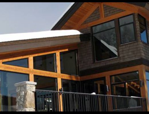 Slope's Edge Chalet - 4 Bdrm HT - Sun Peaks