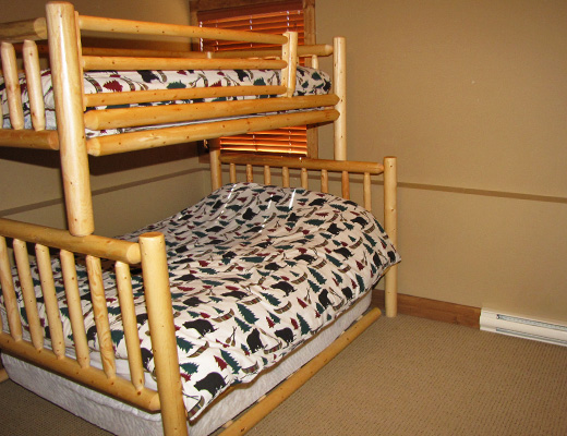 Polar Peaks - 3 Bdrm HT - Big White