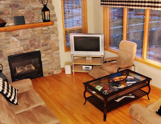 Fairway Cottage #14 - 4 Bdrm + Den HT - Sun Peaks