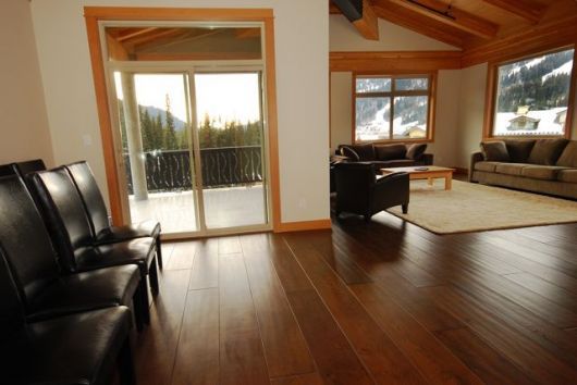 Kookaburra Lodge - 3 Bdrm + Loft HT - Sun Peaks