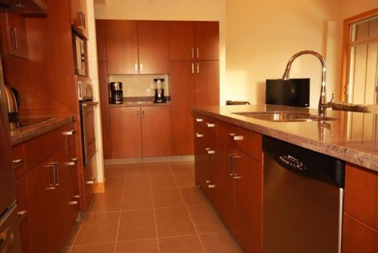 Kookaburra Lodge - 3 Bdrm + Loft HT - Sun Peaks