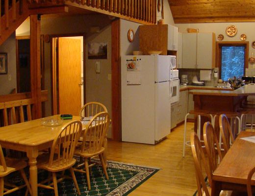 Ski Haus - 7 Bdrm HT - Fernie