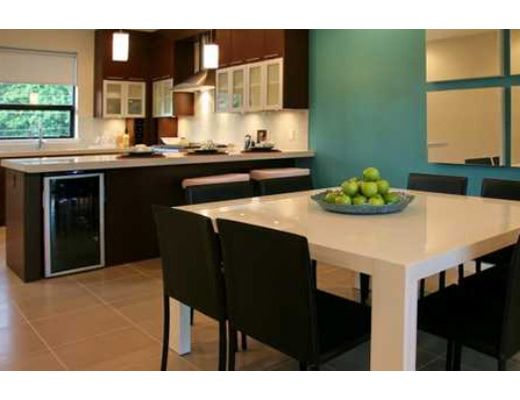 The Waterfront #13 - 4 Bdrm - West Kelowna