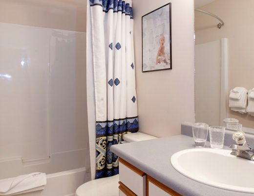 Sunset Main - 4 Bdrm (R) - Silver Star