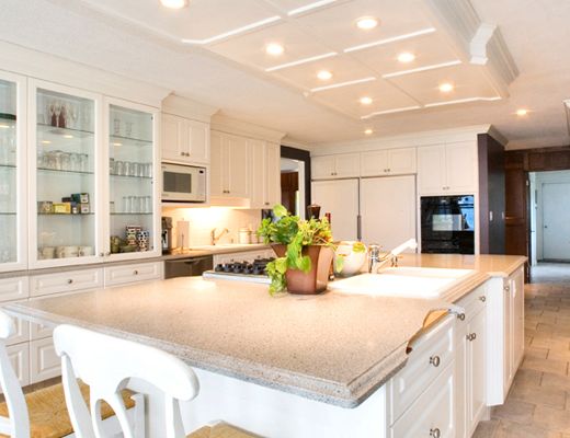 The Brick House  5 Bdrm - Kelowna