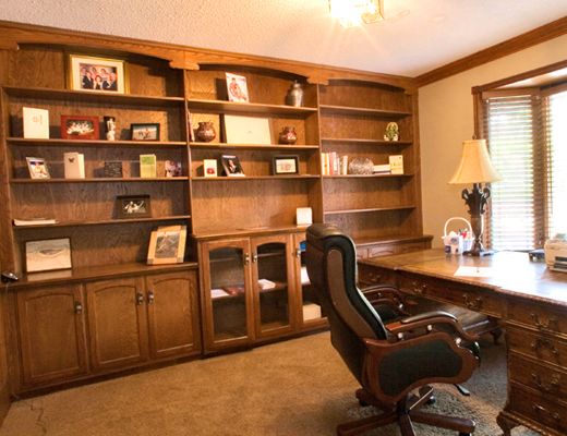 The Brick House  5 Bdrm - Kelowna