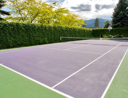 The Brick House  5 Bdrm - Kelowna