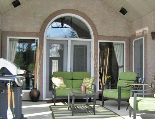 Executive Home on SLE Golf Course w/ Pool - 2 Bdrm + Den - Shuswap