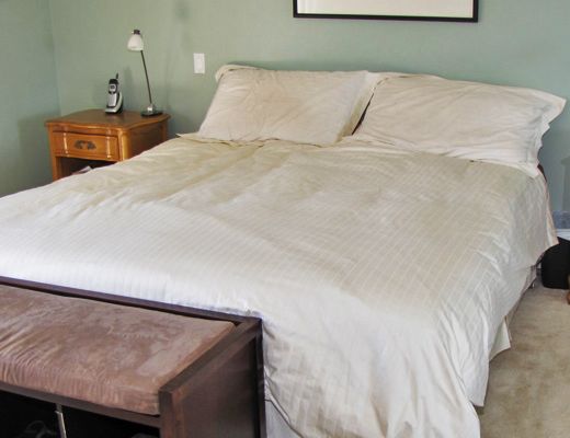 Mountain & City Views - 3 Bdrm HT - Kelowna