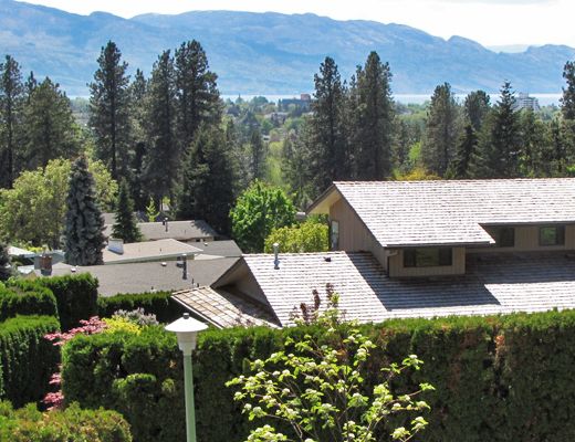 Mountain & City Views - 3 Bdrm HT - Kelowna