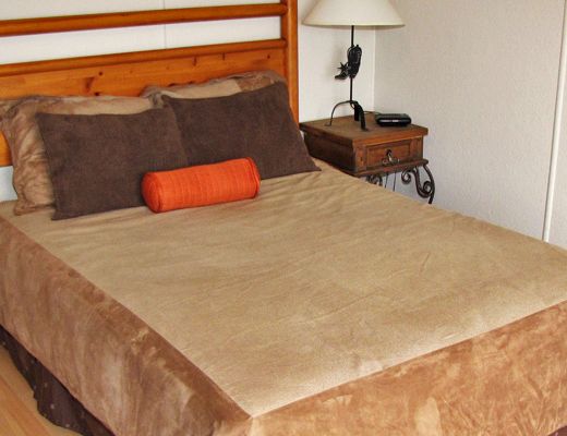 Dorothy Road Cabin - 3 Bdrm - Naramata