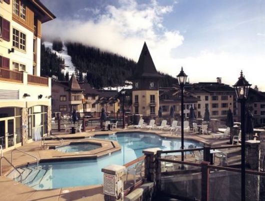 Sun Peaks Grand Hotel - Deluxe Room w/ Balcony - Sun Peaks